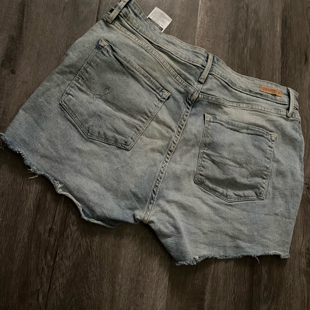 High Rise Shorts - Picture 2 of 4
